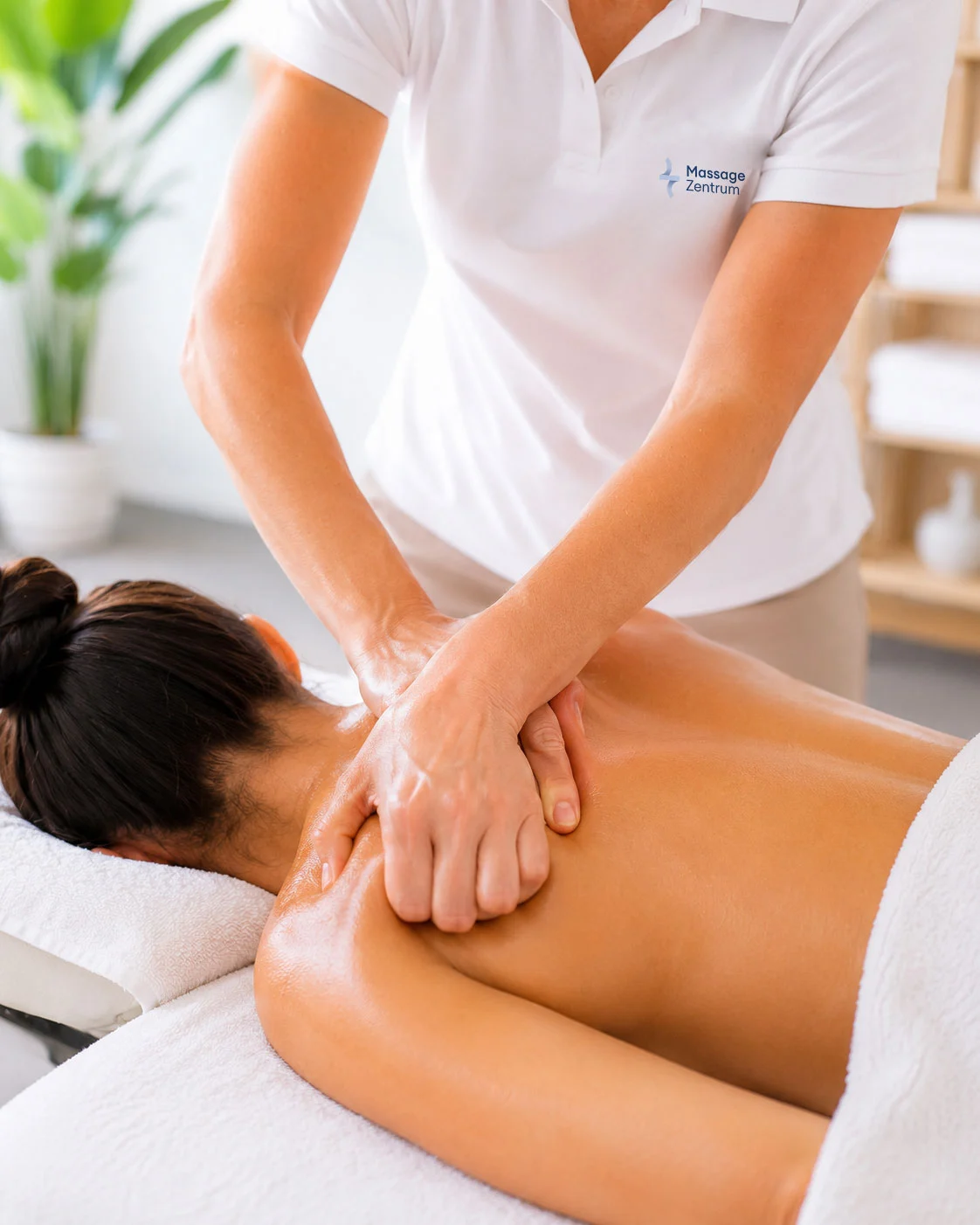 Sport-Massage für aktive Menschen in der Praxis in Chur